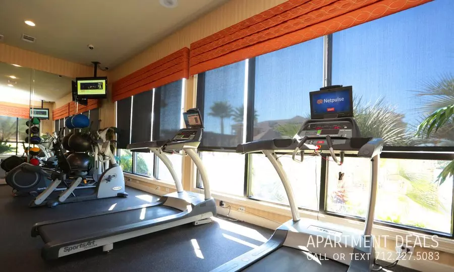 1806 South Egret Bay Boulevard, League City, TX 77573 photo 4