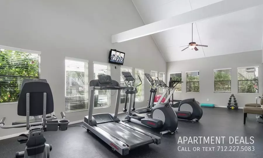 2531 Street Christopher Avenue, League City, TX 77573 photo 4