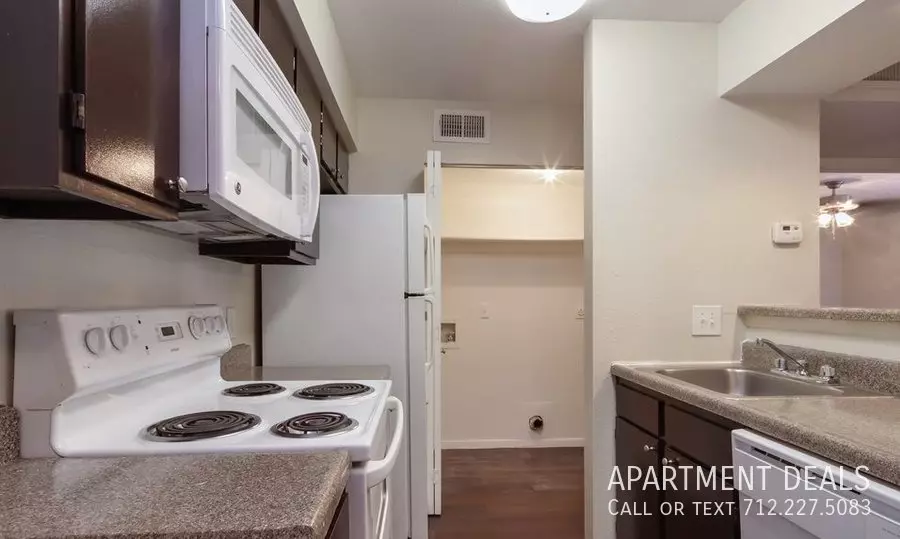 2531 Street Christopher Avenue, League City, TX 77573 photo 5