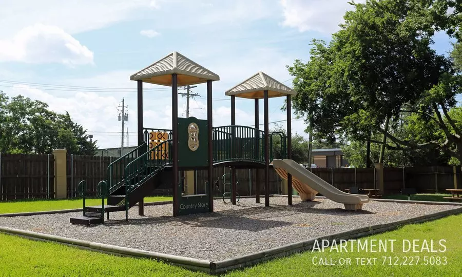 311 Hobbs Road, League City, TX 77573 photo 5