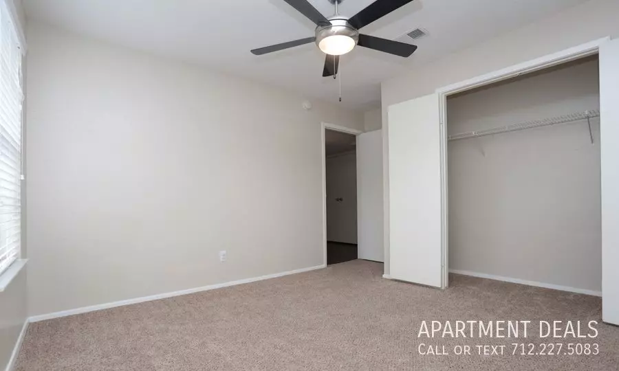 311 Hobbs Road, League City, TX 77573 photo 4