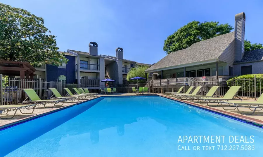 507 Davis Road, League City, TX 77573 photo 3