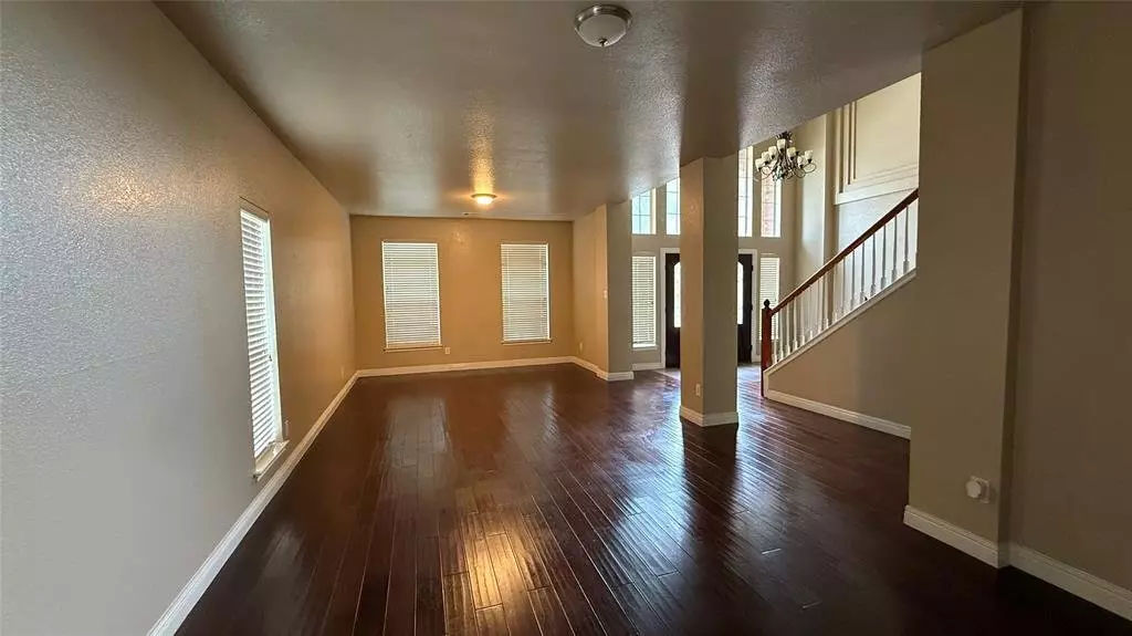 1256 Logan Drive, Lewisville, TX 75077 photo 5