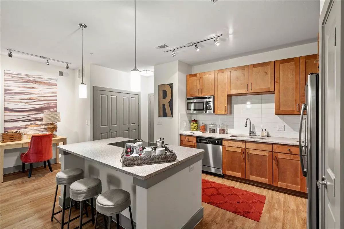 Ovation At Lewisville Apartment Homes photo 4