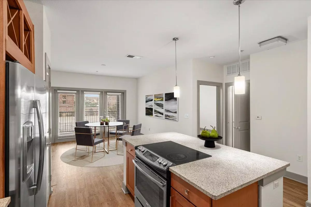 Ovation At Lewisville Apartment Homes photo 5