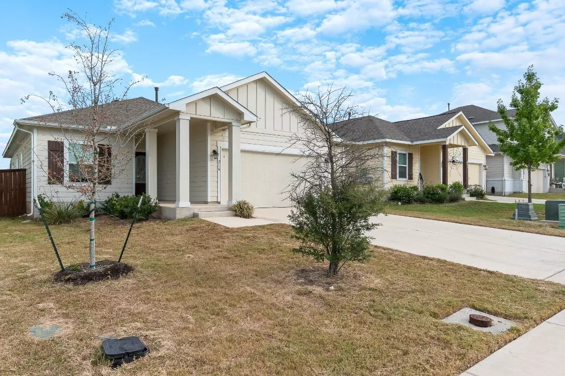 216 Blue Hibiscus Drive, Liberty Hill, TX 78642 photo 2