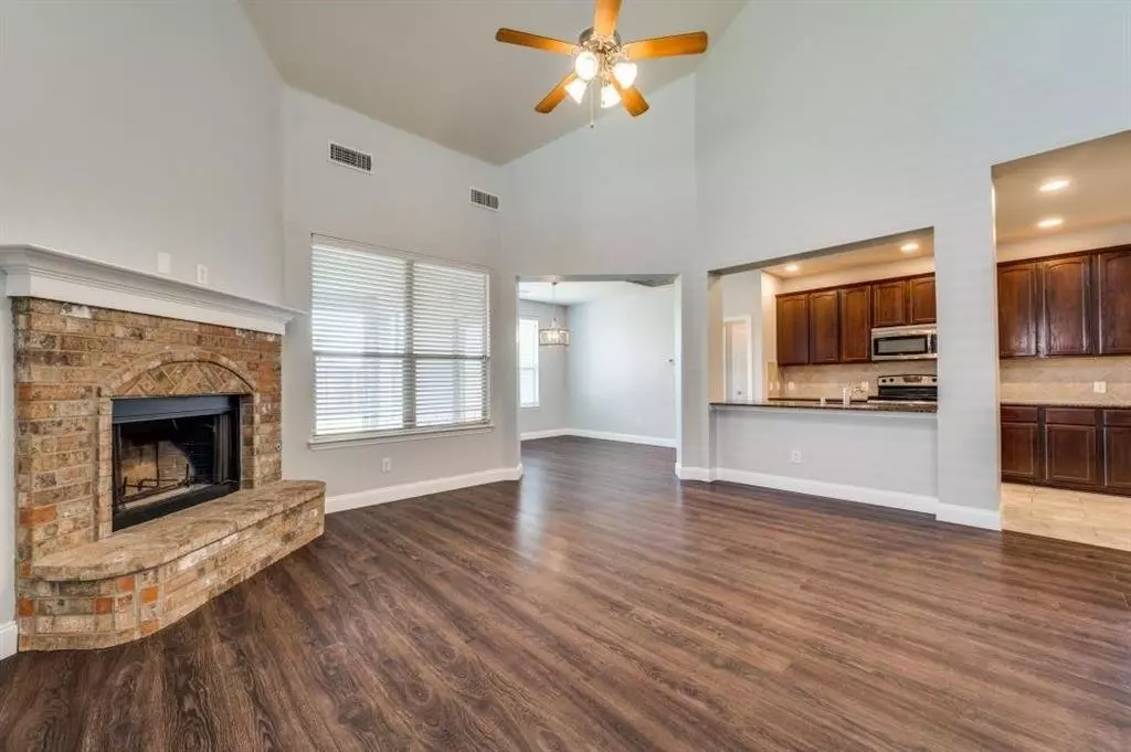 1721 Shoebill Drive, Little Elm, TX 75068 photo 3