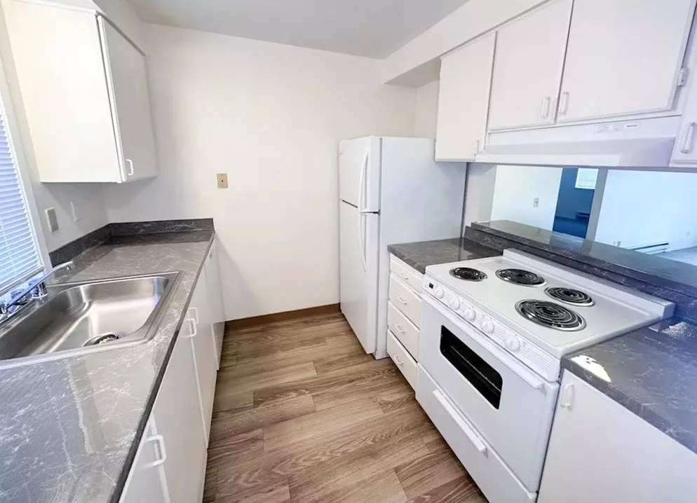 Woodland Greens Apartments photo 3