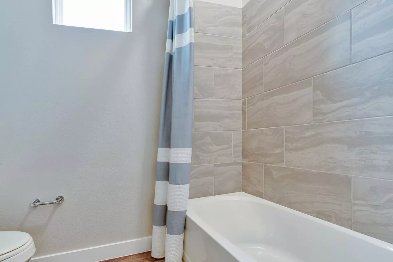 VLux Stoneridge photo 2