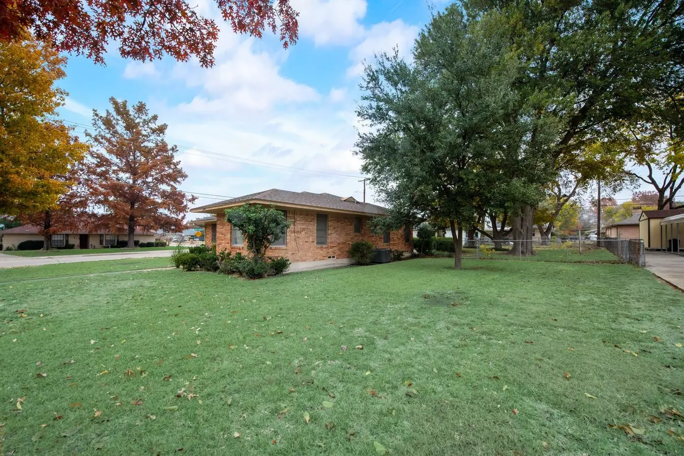 1002 Majors Drive, Mesquite, TX 75149 photo 2