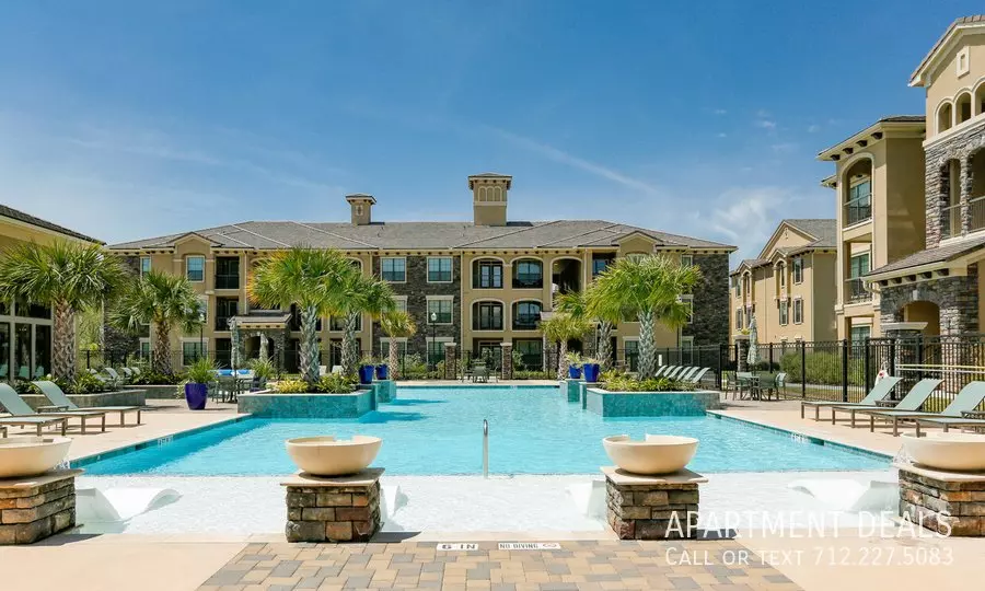 18551 University Boulevard, Missouri City, TX 77459 photo 5