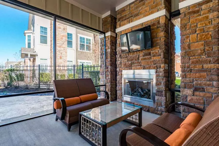 8411 Sienna Springs Boulevard, Missouri City, TX 77459 photo 5