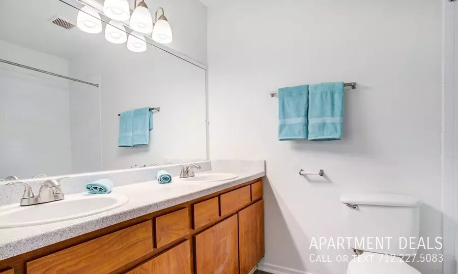 1110 Parkside Drive, Pasadena, TX 77502 photo 3