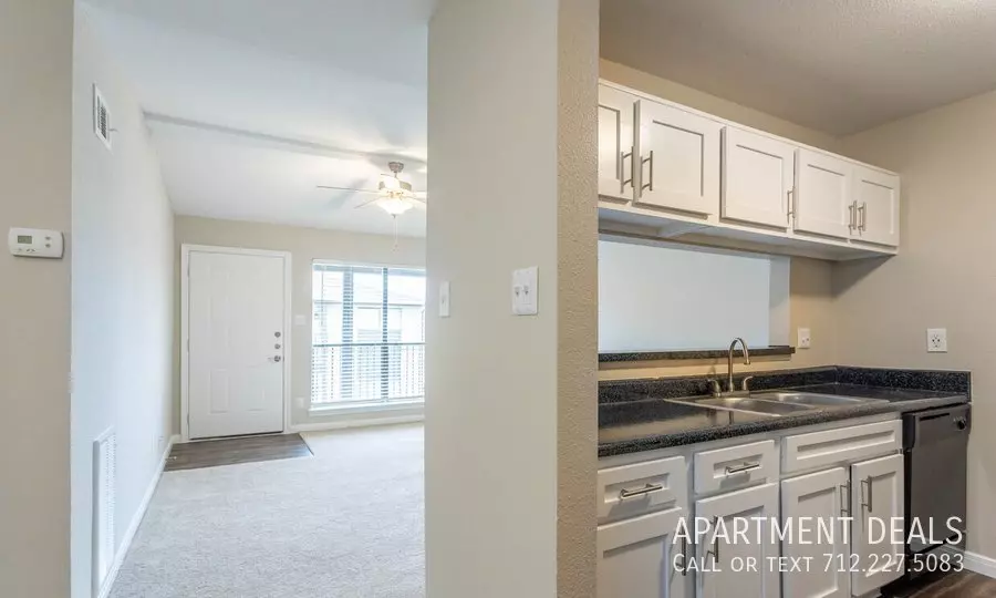 1117 Queens Road, Pasadena, TX 77502 photo 4