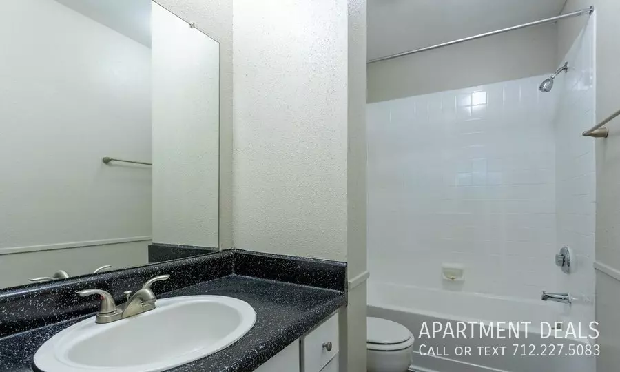 1117 Queens Road, Pasadena, TX 77502 photo 5