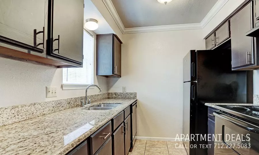 1522 Tx St photo 5