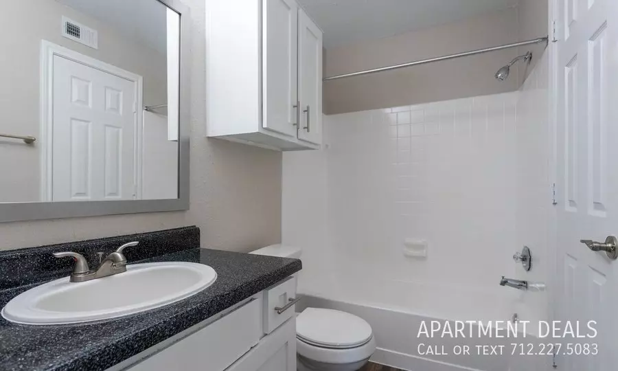 1750 Jenkins Road, Pasadena, TX 77506 photo 2