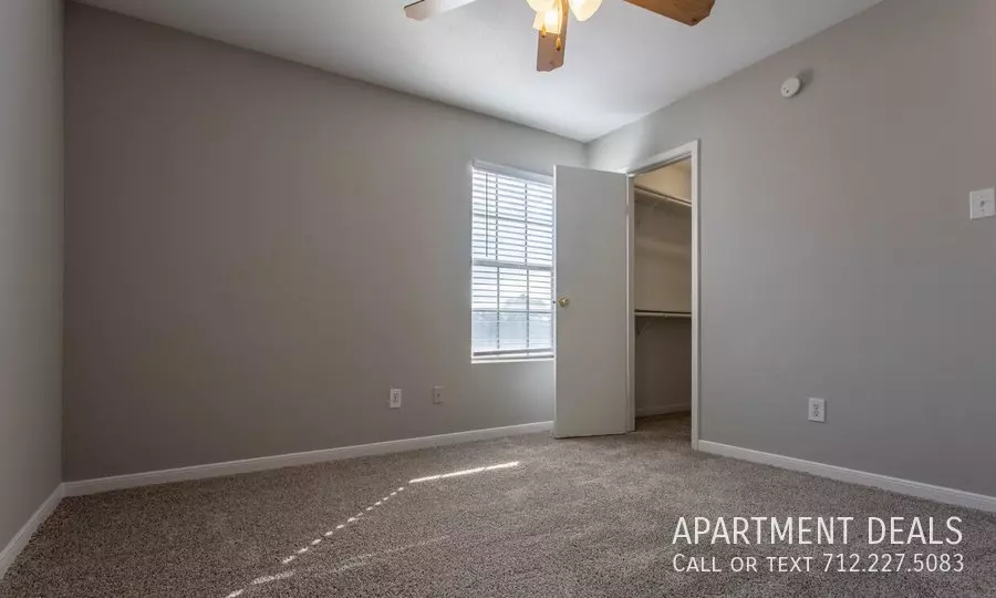 4106 Vista Road, Pasadena, TX 77504 photo 2