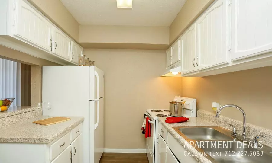 417 Richey Street, Pasadena, TX 77506 photo 2