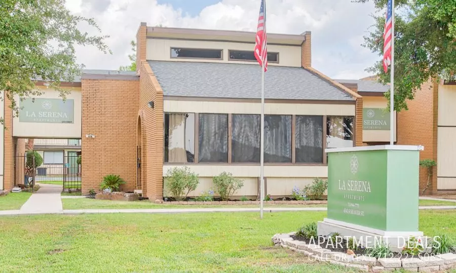 4349 Shaver Street, Pasadena, TX 77504 photo 2