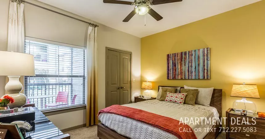 4817 East Sam Houston Parkway South, Pasadena, TX 77505 photo 4