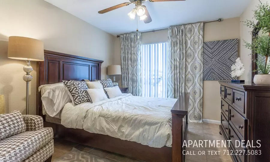6571 Spencer Highway, Pasadena, TX 77505 photo 2