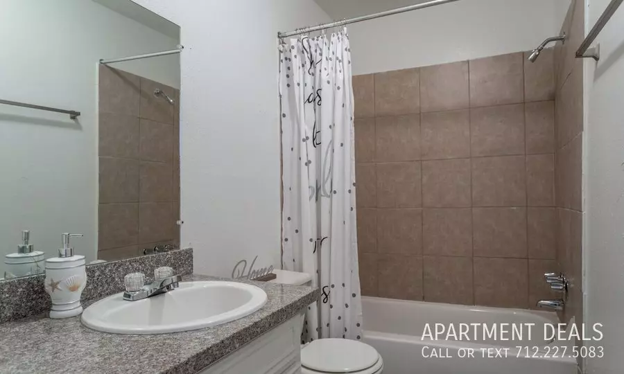 7207 Spencer Highway, Pasadena, TX 77505 photo 3