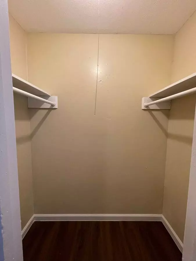 Main Plaza Apartments photo 2