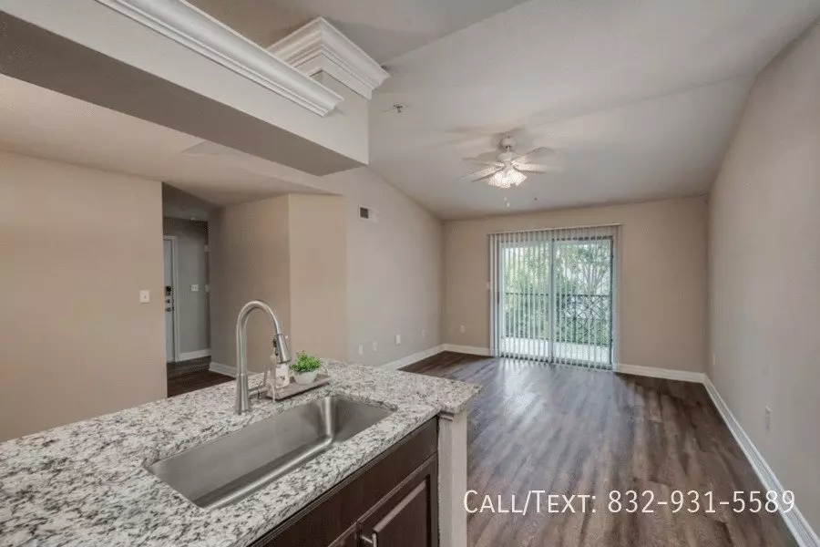 12705 Broadway Street, Pearland, TX 77584 photo 4