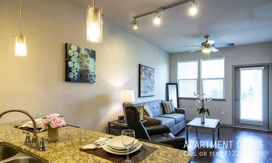 2406 Business Center Drive, Pearland, TX 77584 photo 4