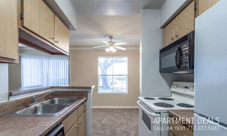 2510 Alexander Lane, Pearland, TX 77581 photo 4