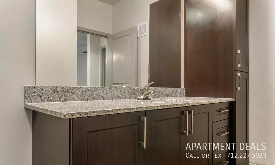 2691 Old Alvin Road, Pearland, TX 77581 photo 4
