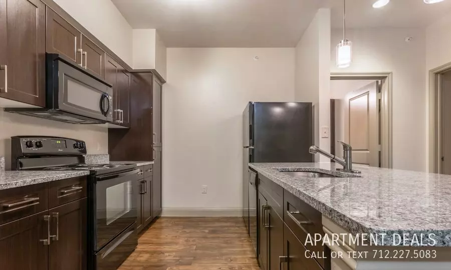 2691 Old Alvin Road, Pearland, TX 77581 photo 2