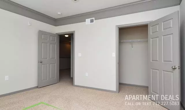 2910 Autumnbrook Lane, Pearland, TX 77584 photo 2