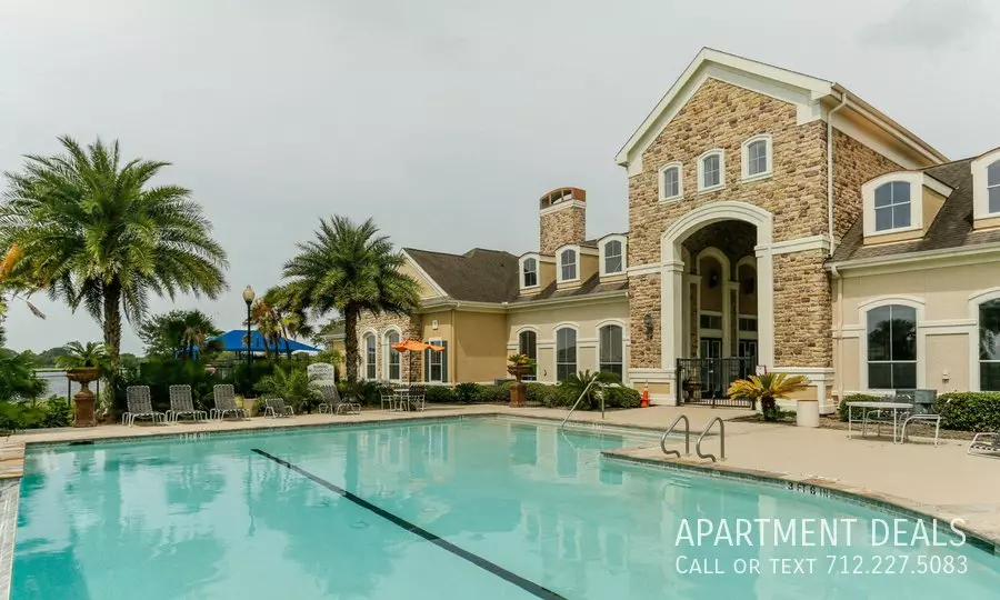 2926 Oak Road, Pearland, TX 77584 photo 2