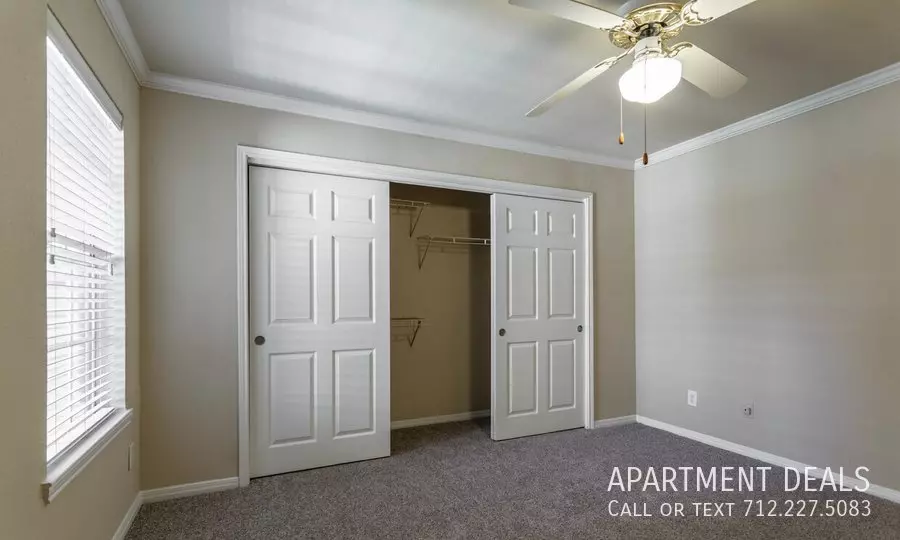 3210 Randall Drive, Pearland, TX 77581 photo 4