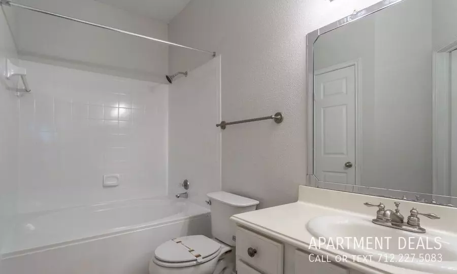 3210 Randall Drive, Pearland, TX 77581 photo 5