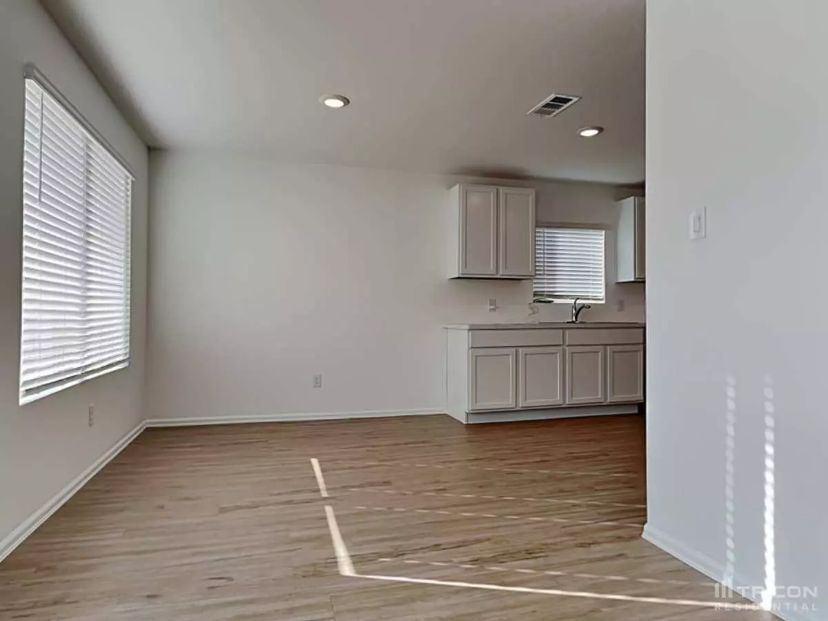 18613 Rosehill Prairie Drive New Caney Tx photo 4