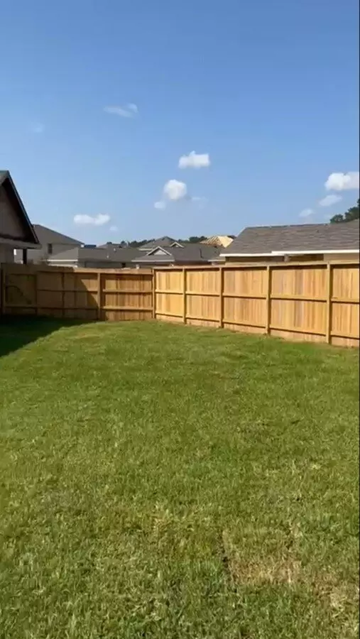 18757 Wembley Vista Trail, New Caney, TX 77357 photo 2