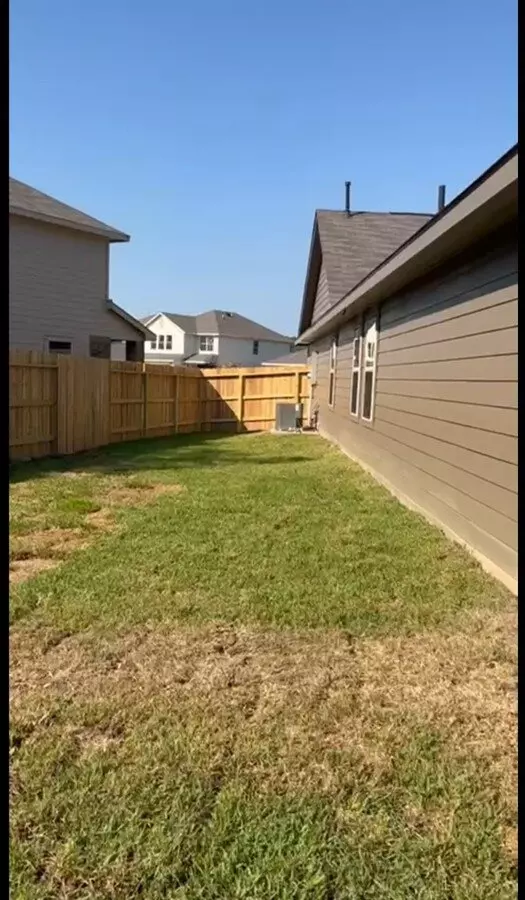 18757 Wembley Vista Trail, New Caney, TX 77357 photo 3