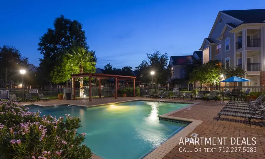 206 Northpines Drive, Kingwood, TX 77339 photo 2