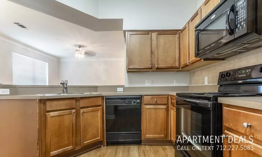 206 Northpines Drive, Kingwood, TX 77339 photo 4