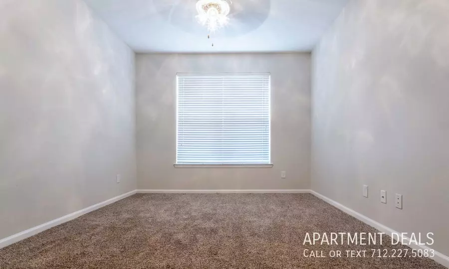 206 Northpines Drive, Kingwood, TX 77339 photo 5