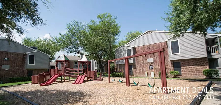 24186 Fm1314 St photo 3