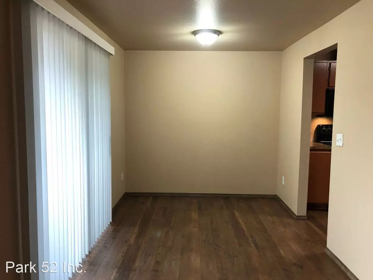 17702-17728 85th Ave. Ct. E. photo 2