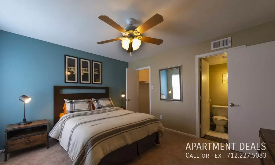 1808 Thompson Crossing Drive, Richmond, TX 77406 photo 4