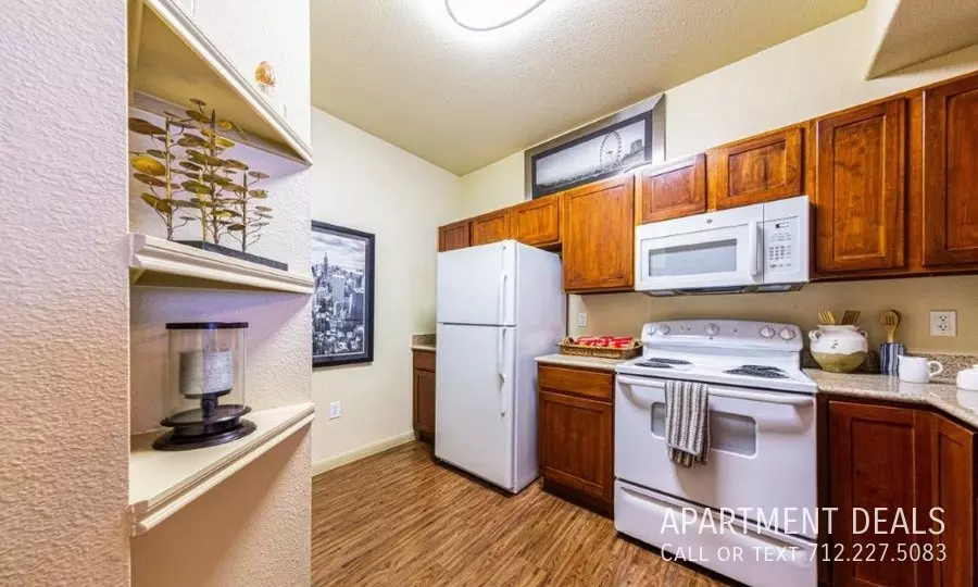 20906 Fm 1093 Road, Richmond, TX 77407 photo 2