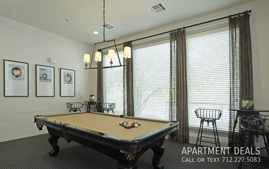 21817 Wildwood Park Road, Richmond, TX 77469 photo 2