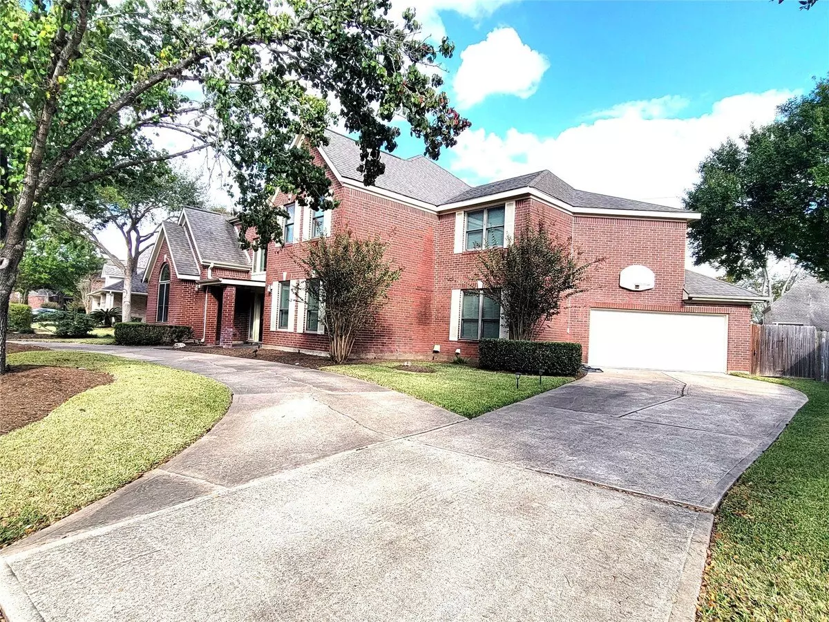 2214 Old South Drive, Richmond, TX 77406 photo 3