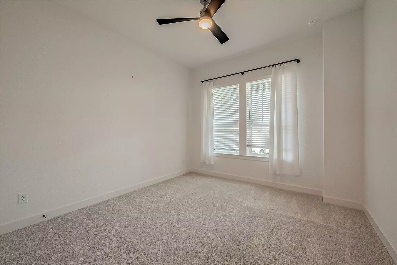 24351 Dyer Hill Way, Richmond, TX 77469 photo 5